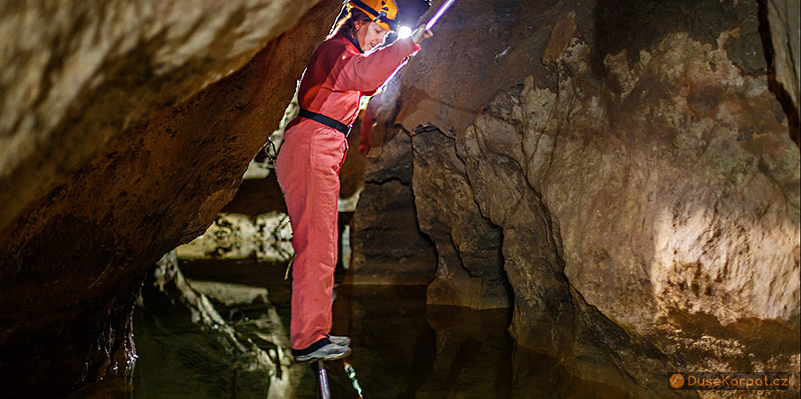 Krásnohorská Cave