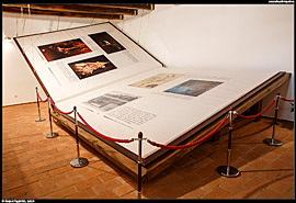 Szinpetri - největší kniha na světě