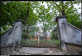Putnok - Serényiho zámeček (Serényi-kastély), vstup do zahrad