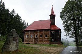Dřevěný kostelík na Gruni (2010)