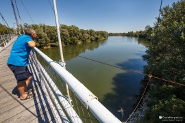 Uklidňující výhledy na velkou řeku (2022)
