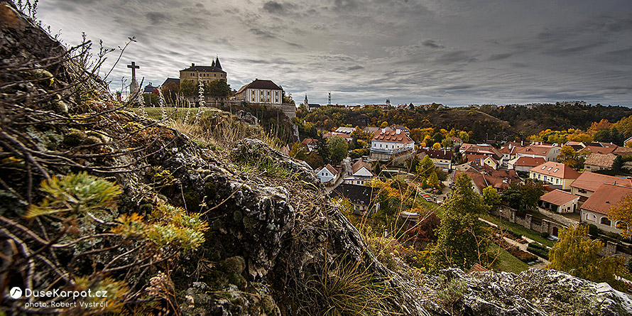 Hrad Veszprém na impozantním dolomitovém skalisku