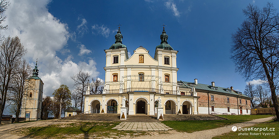 Kalwaria Pacławska - kostel Nalezení Svatého kříže