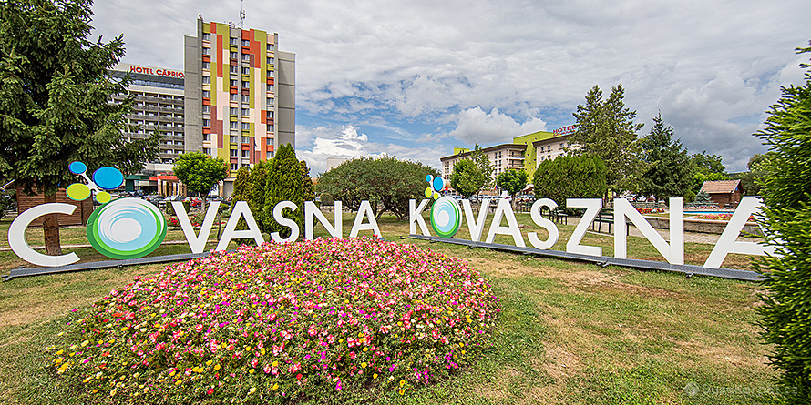 Park v centru Covasny