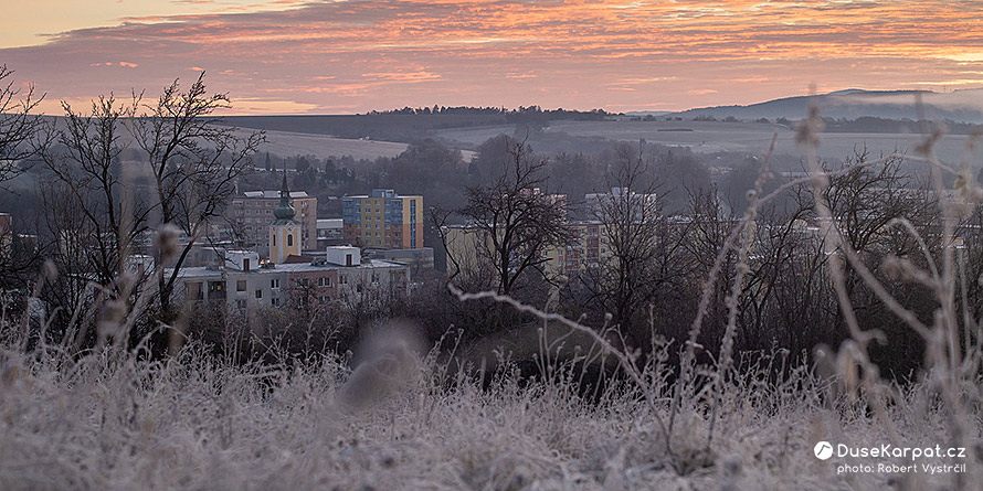 Kopanická panelová story v malebné krajině, to je Stará Turá