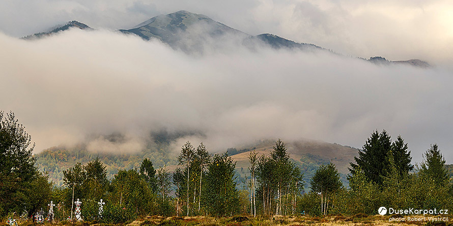 Majestátná Strimba v oblacích, pohled z Koločavy