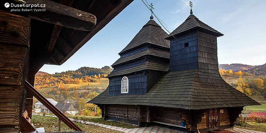 Černý koráb - dřevěný kostel v Užoku