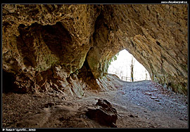 Útroby mohutné jeskyně Istállós-kői barlang