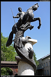 Fehérgyarmat - socha v parku s místní tradiční dračí tématikou