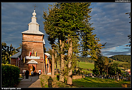 Złockie - dřevěný kostel (drewniany kościół)
