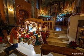Vánoční betlém v bílské katedrále (2020)