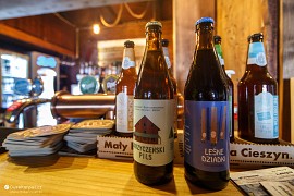 Speciální pivo Skrzyczeński Pils vyráběné pro tuto chatu pivovarem v Bílsku-Bělé (2020)