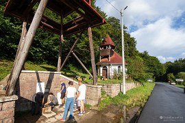 Pramen léčivé vody Transilvania (borvíz forrás) a kaplička (2024)