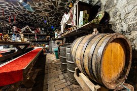 Vinný sklípek (2025)