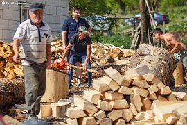 Dřevo je tradičním stavebním materiálem a místním bohatstvím (2018)