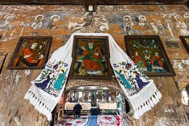 Průhled z babince do hlavní lodě (2025)