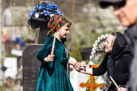 Děvče s velikonoční svíčkou (2025)