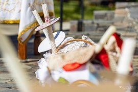 Košíkům dominují zdobené svíce symbolizující světlo a naději Kristova vzkříšení (2025)