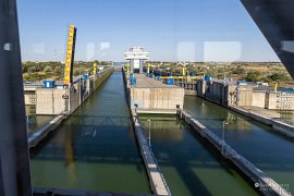 Kanál Dunaj-Černé moře (Canalul Dunăre-Marea Neagră) poblíž ústí do moře (2025)