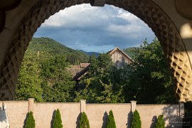 Výhled za dobrodružstvím, do hor, kde tímto směrem desítky kilometrů není žádná civilizace (2024)