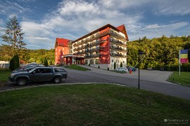 Hotel TTS v krásném prostředí na začátku hlubokých lesů (2024)