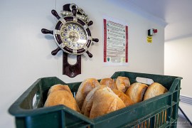 Ranní zásilka chleba ze Suliny do Maliucu (2024)