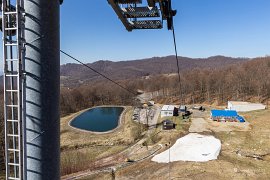 Spodní stanice lanovky v osadě Luna Șes (2025)