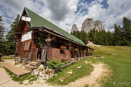 Cabana Piatra Singuratică (2024)