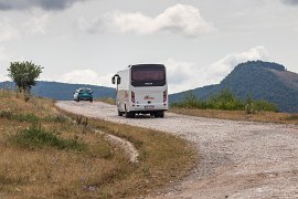 Příjezdová cesta do geoparku z obce Racoș (2024)