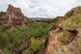 Sopečný kráter (2024)