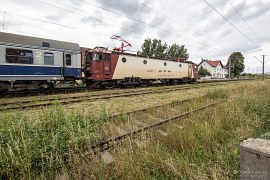 Vlak na nádraží v obci Sânsimion (2024)