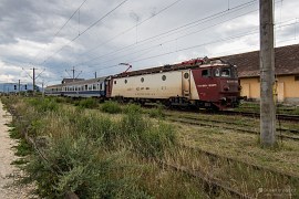 Vlak na nádraží v obci Sânsimion (2024)