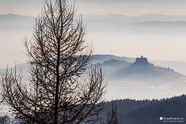 Spišský hrad z horské obce Podproč (2019)