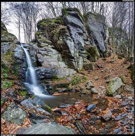 Starohutský vodopád