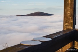 Pohled směr Inovec s charakteristickými dvěma věžemi (2022)