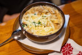 Krémová česnečka (2023)