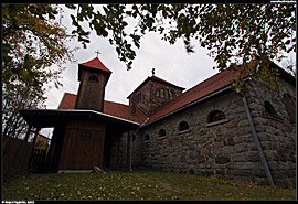 Kamenný kostel v místní části Handlové Horný koniec