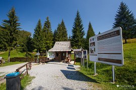 Múzeum kysuckej dediny - vstup do skanzenu (2016)