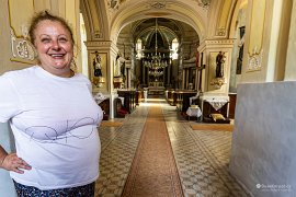 Kostelem nás provází Valentina Votipka (Valentýna Votýpková) z České besedy z Kruščice (2025)