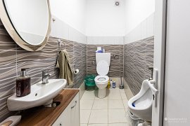 Koupelna u dalšího pokoje (2025)