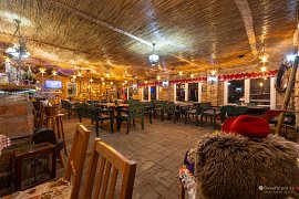 Stylové prostředí restaurace (2025)