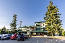 Luxusní horský hotel Norcev na vrcholu Iriški Venac (2025)
