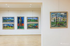 Galerie s obrazy místních umělců (2025)
