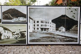 Pro porovnání historický snímek radnice (2013)